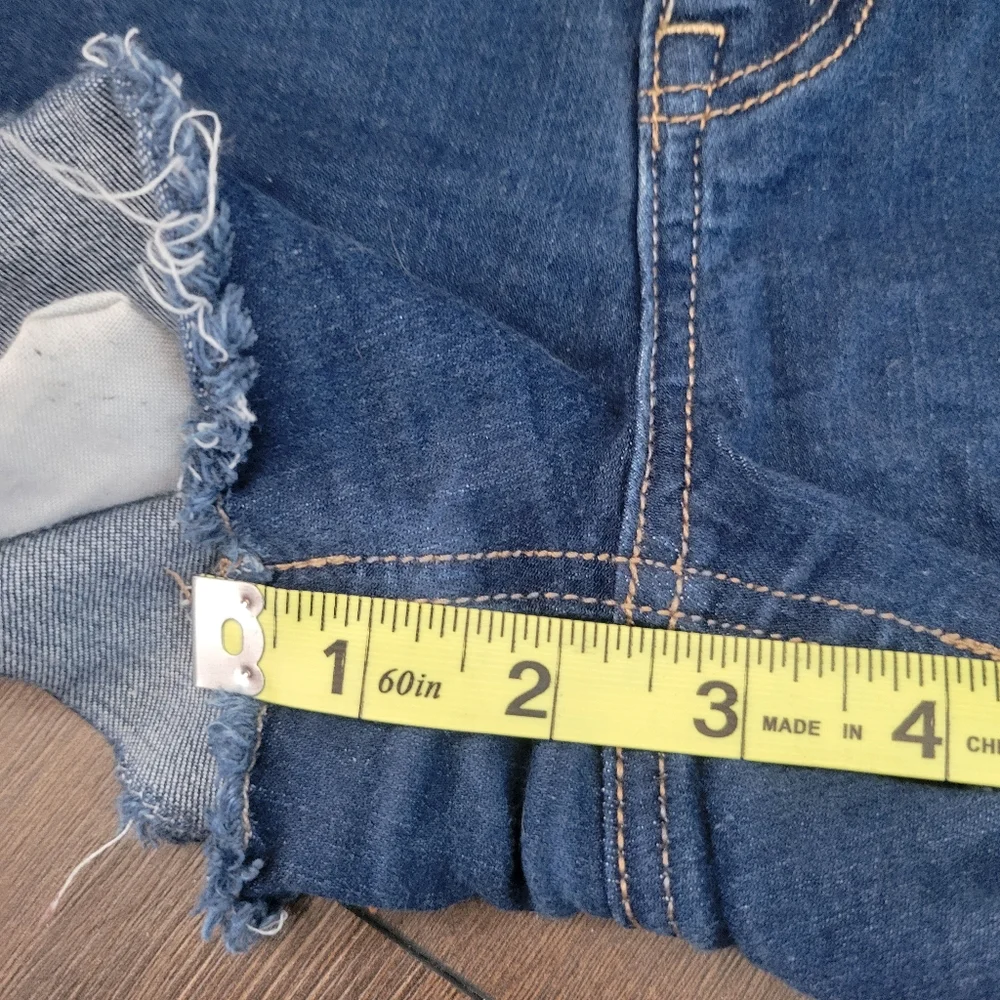 American Eagle Outfitters‎ Super Hi Rise Shortie Raw Hem Jean Shorts Womens Sz 4